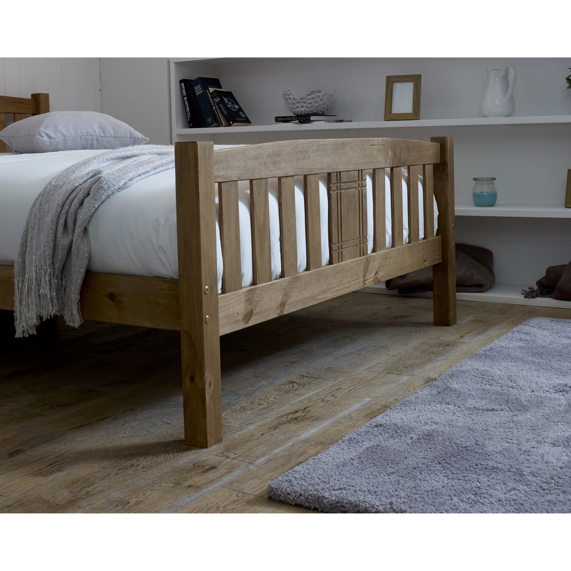 Camden Pine Wooden Bed - FurniComp